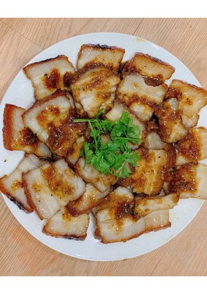 Hình của món Thịt ba rọi khìa nước dừa.