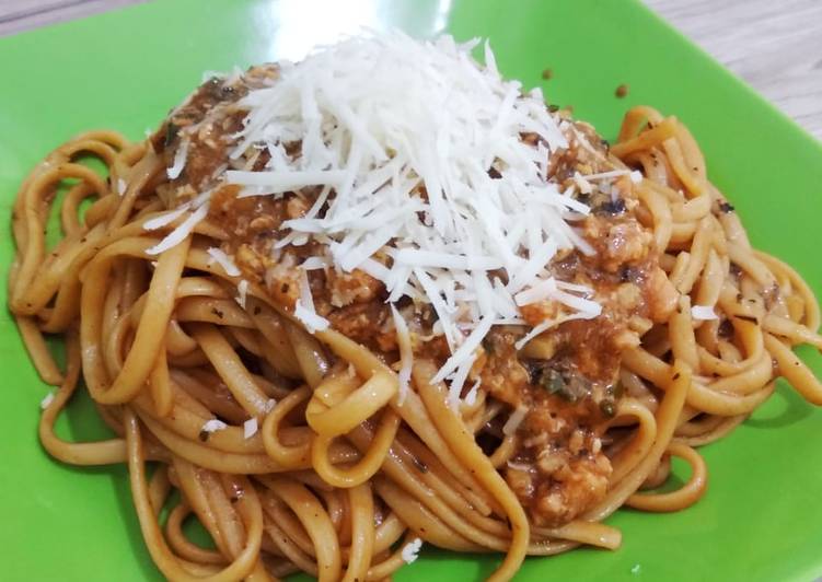 Langkah Mudah untuk Menyiapkan Spaghetti saos bbq ayam cincang, Sempurna