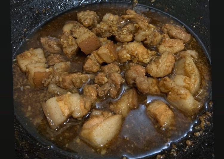 Bahan memasak Babi samcan kecap bumbu ngoyang yang Lezat Sekali