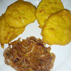 Fry yam with onion sauce A picture of Fry yam with onion sauce.