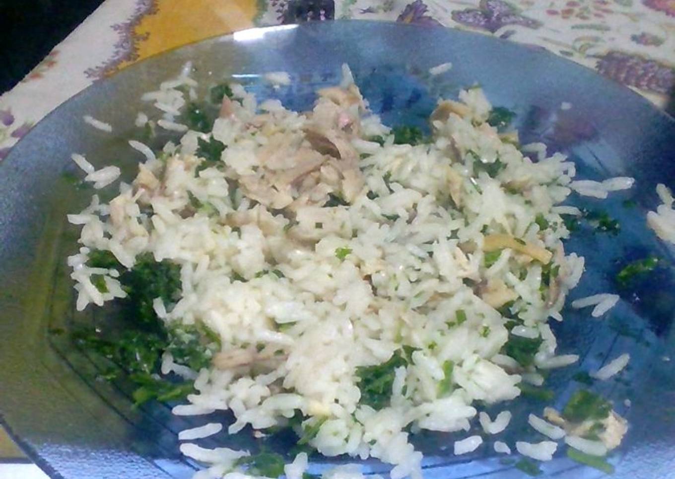 Arroz con pollo y perejil