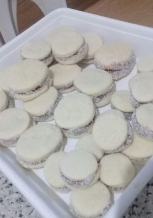Una foto de Alfajor de maicena!