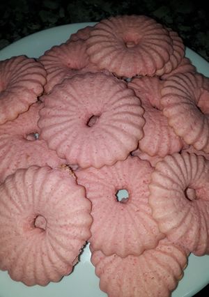 Una foto de Aritos de manteca rosa