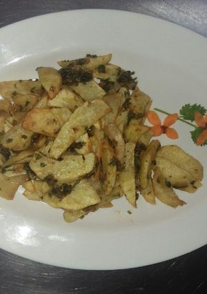 A picture of Garlic chips.