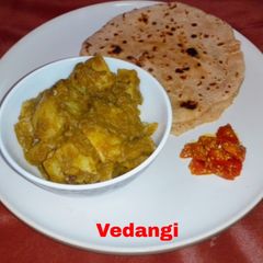 A picture of Hariyali Aloo.