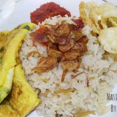รูปของ Nasi Liwet Rice Cooker + Telur Dadar