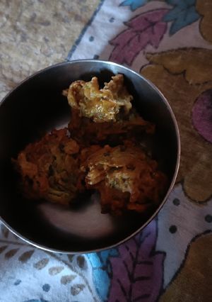 A picture of Dudhi ki pakoda.