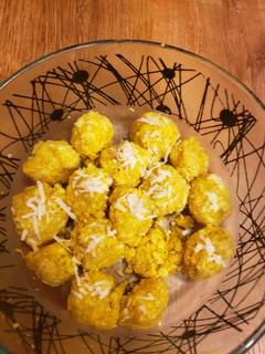 A picture of Lemon, coconut honey energy balls.