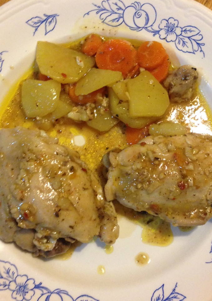Una foto de Pollo a la cacerola