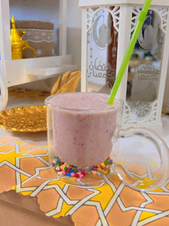 صورة لوصفة ميلك شيك بالفراولة🥤🍓