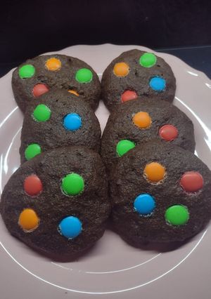 Una foto de Galletitas integrales de chocolate. ♥️