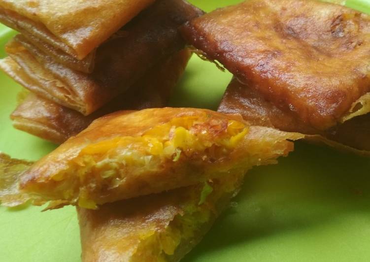 Cara Gampang Menyiapkan Martabak sayur mini 😙, Enak Banget