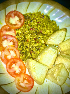 A picture of Fried tofu with egg sauce.