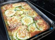 Uma foto de abobrinha gratinada