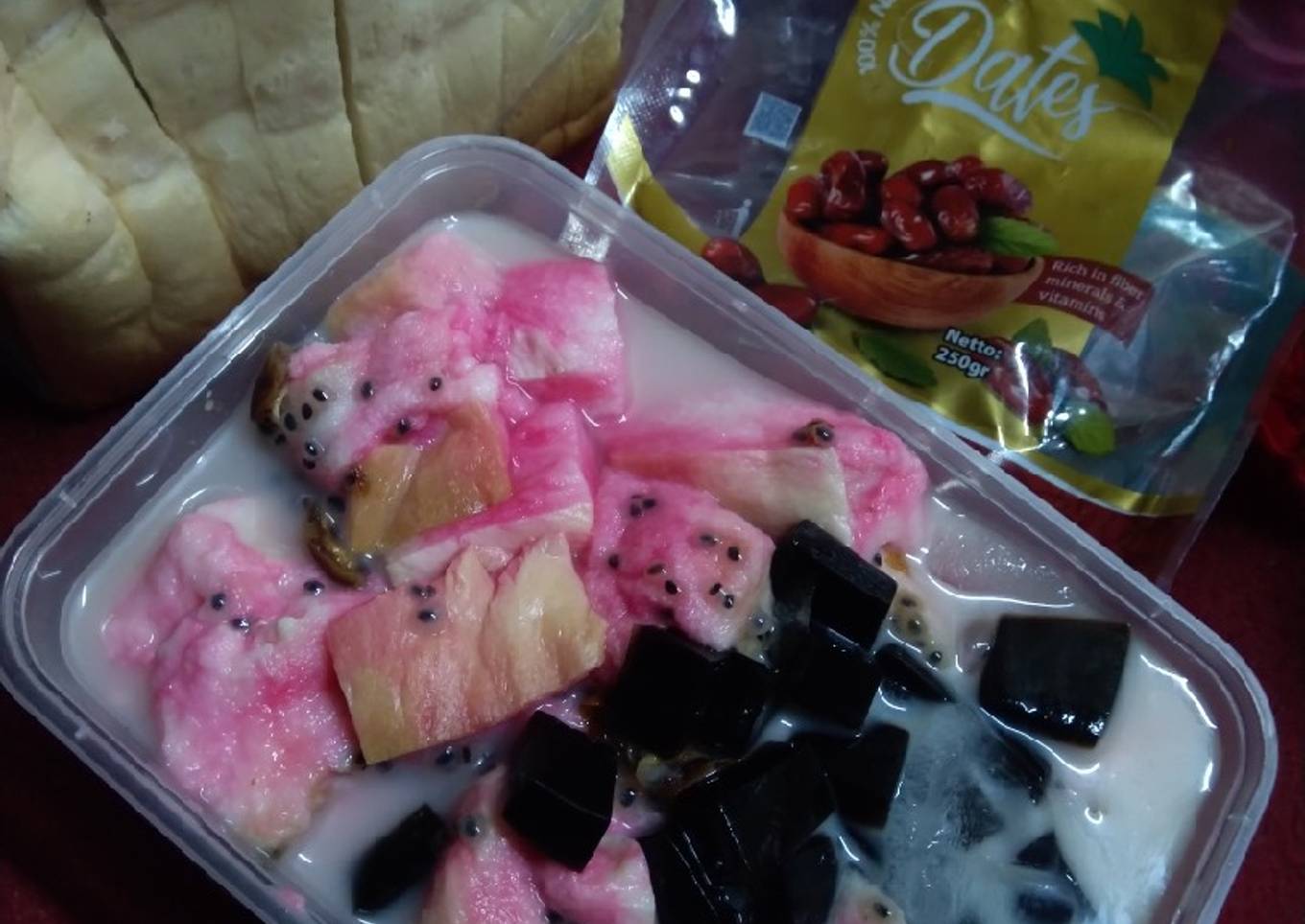 Es rocinkurmasih (roti cincau kurma selasih)