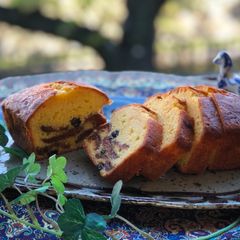 A picture of Apricot Cake.