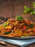 32. Mie goreng khas manado