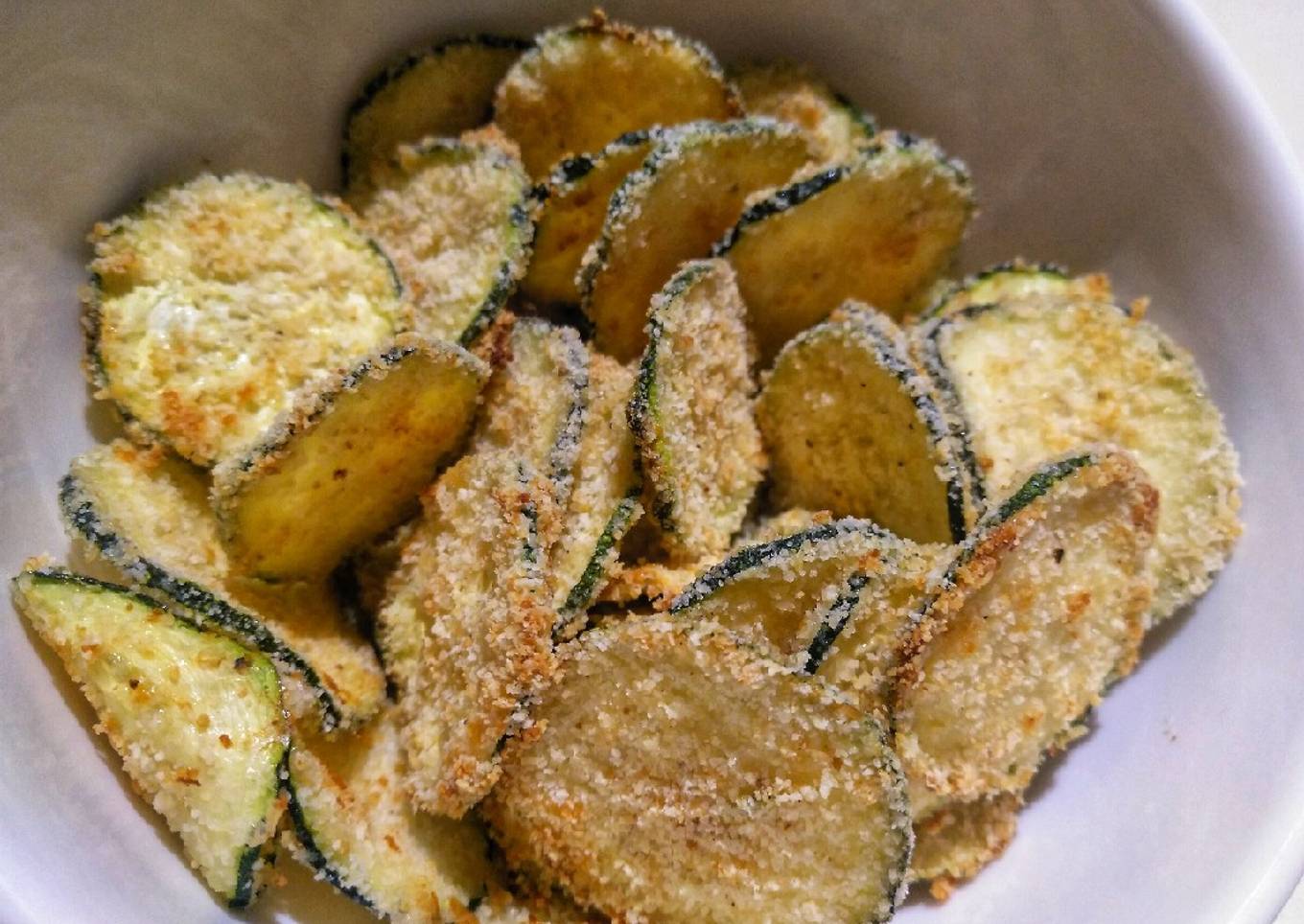 Chips de calabacín y parmesano (en horno)