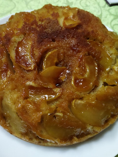 Una foto de Torta volteada con piña o manzana verde, en essen