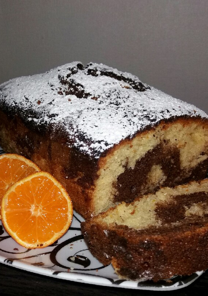 Una foto de Queque de naranja marmoleado