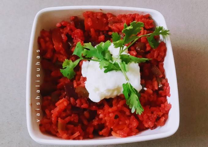 Beetroot Tomato Khichdi/ Red daal Khichdi