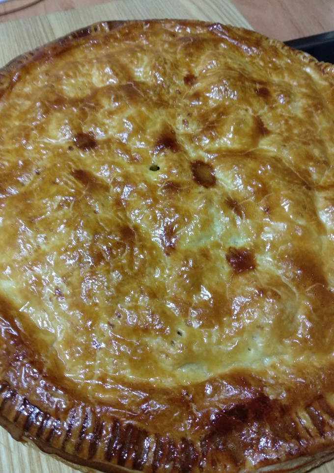 Una foto de Empanada de espinacas con bacalao