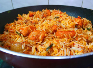 A picture of Hyderabadi Boneless Chicken 65 Biryani.
