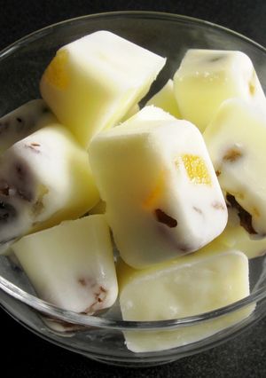 A picture of Frozen Yoghurt Bites.