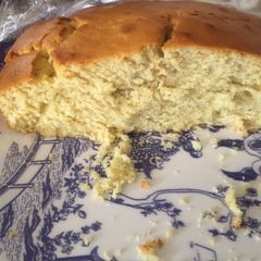 Supper Moist Lemony cake A picture of Supper Moist Lemony cake.