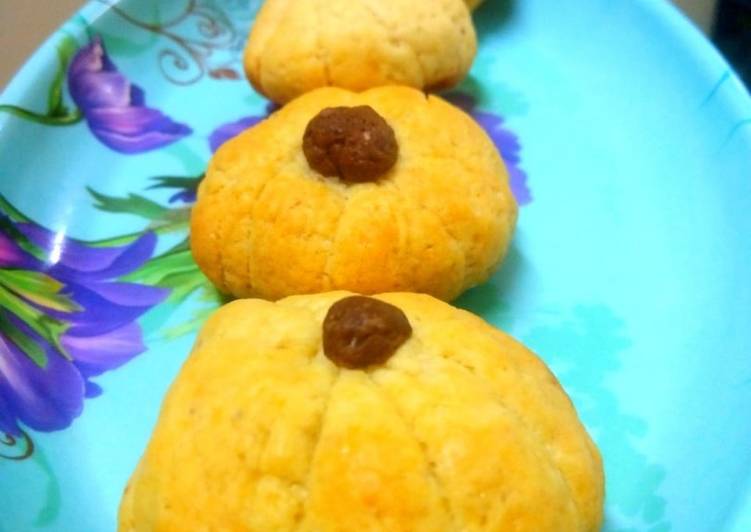 Recipe of Super Quick Homemade Pumpkin dinner roll