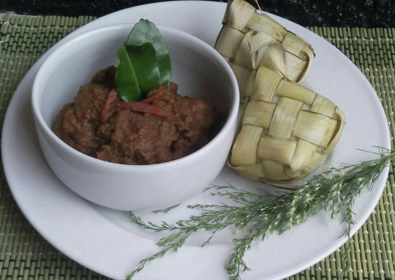 Rendang daging sapi kentang