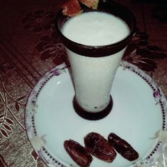 Khajoor ka milkshake A picture of Khajoor ka milkshake.