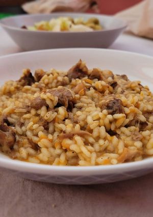Una foto de Arroz Meloso con Rabo de Ternera al Toque de Curry
