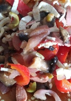 Una foto de Alambre de salchicha y surimi 🍲