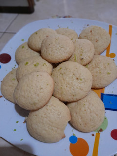 Una foto de Galletas de limón 🍋🥰
