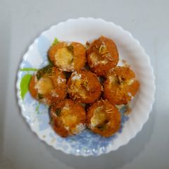 Dahi Puri A picture of Dahi Puri.