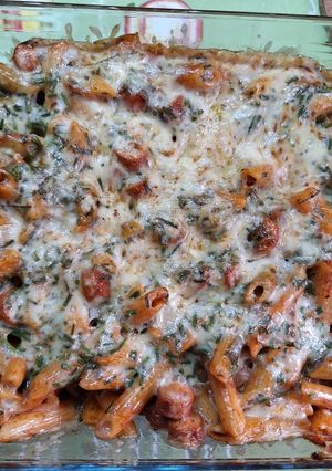 Sült, paradicsomos, virslis, penne recept fotója