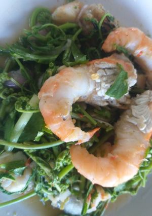 รูปของ ยำผักกูดกุ้งย่าง