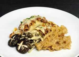 รูปของ Gratinated Milky Mushroom with Bolognese and Assorted Mushroom