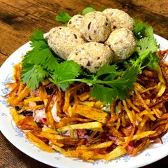 A picture of Kawaii Bird Nest Salad.
