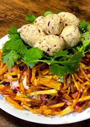 A picture of Kawaii Bird Nest Salad.