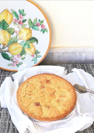 Foto di Il Bocconotto di crema pasticcera al limone e amarene