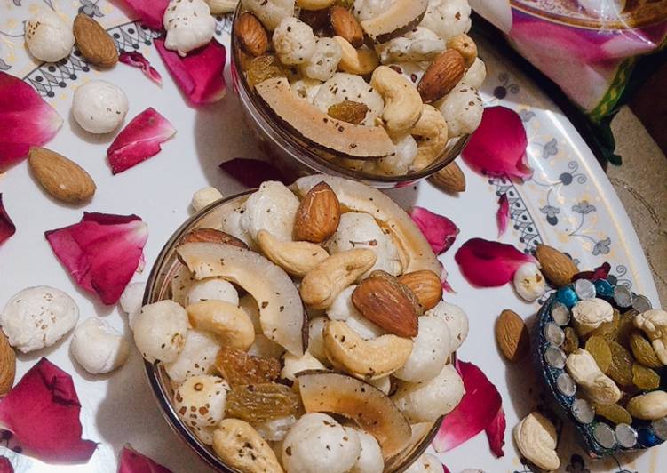 Recipe of Homemade Falahari Dry fruits Namkeen