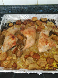 Una foto de Traseras de pollo al horno