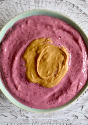 A picture of Berry Peanut Butter Smoothie Bowl.
