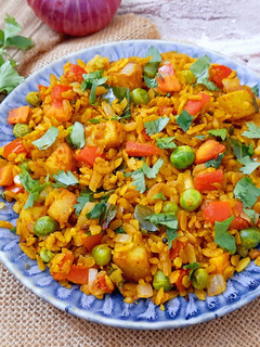 A picture of Nut-Free Red Rice Kanda Poha.