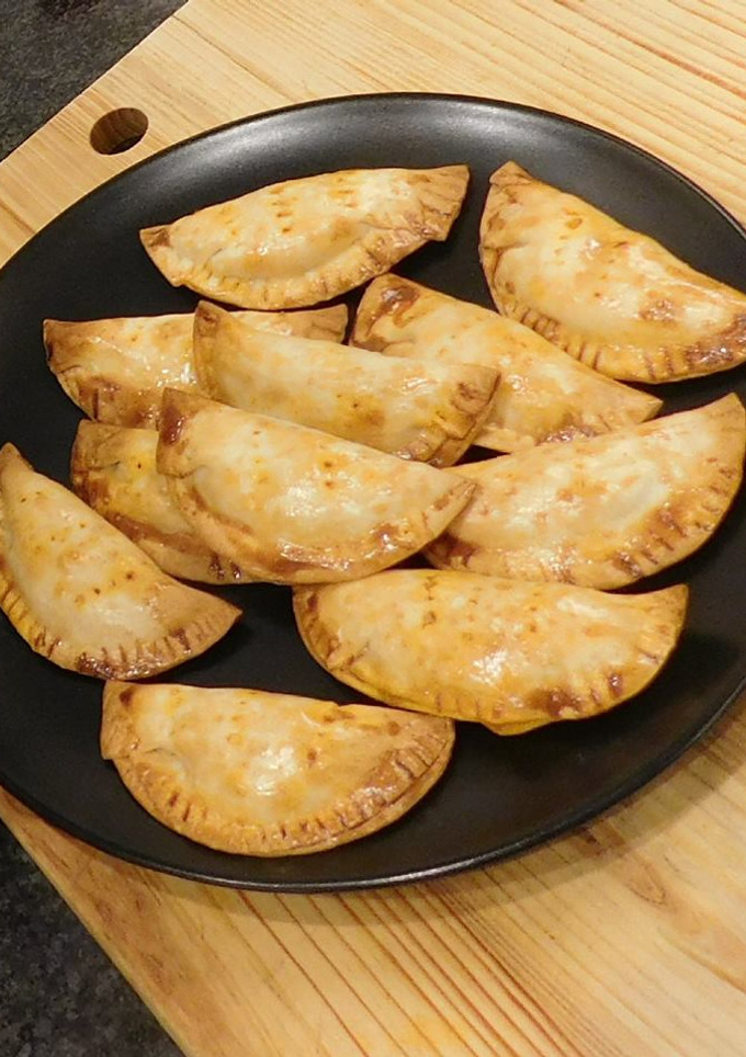 Una foto de Empanadillas de atún al horno