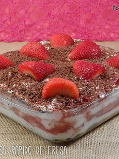 Una foto de Tiramisú rápido de fresas