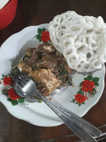 Cara Mudah Membuat Resep Rujak petis seleraku yang Bisa Manjain Lidah Anti Ribet, Bisa Manjain Lidah