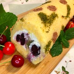 A picture of Cherry Roll Cake🍒.